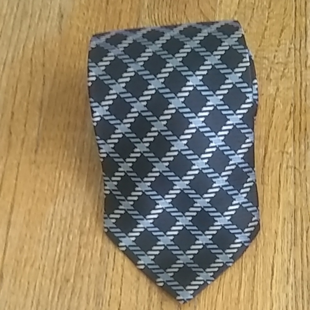 Paul Dione Men's tie 100% silk